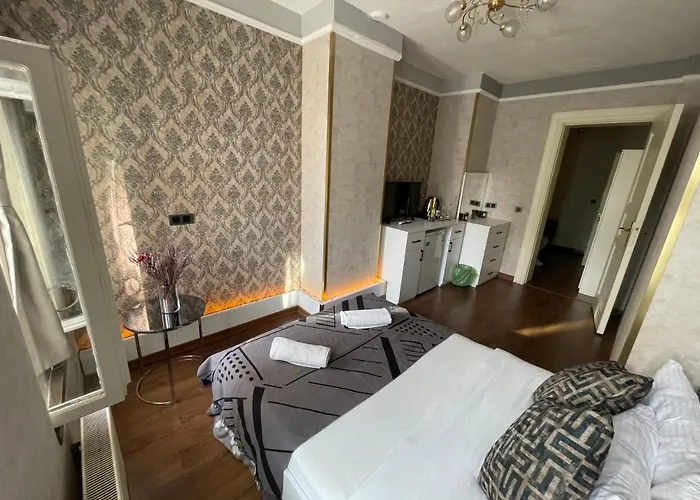 Es Moda Lägenhetshotell 3*