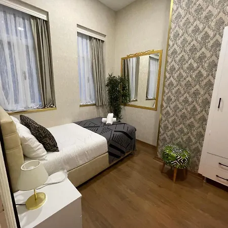 Es Moda Aparthotel
