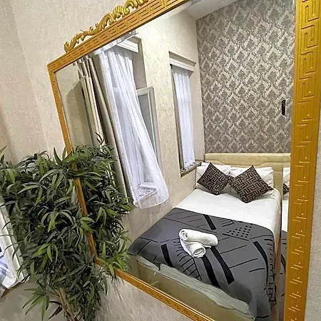 Es Moda Apartmanhotel 3*