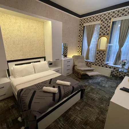 Es Moda Apartahotel Estambul